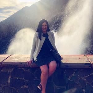 Meet your Posher, Nayeli